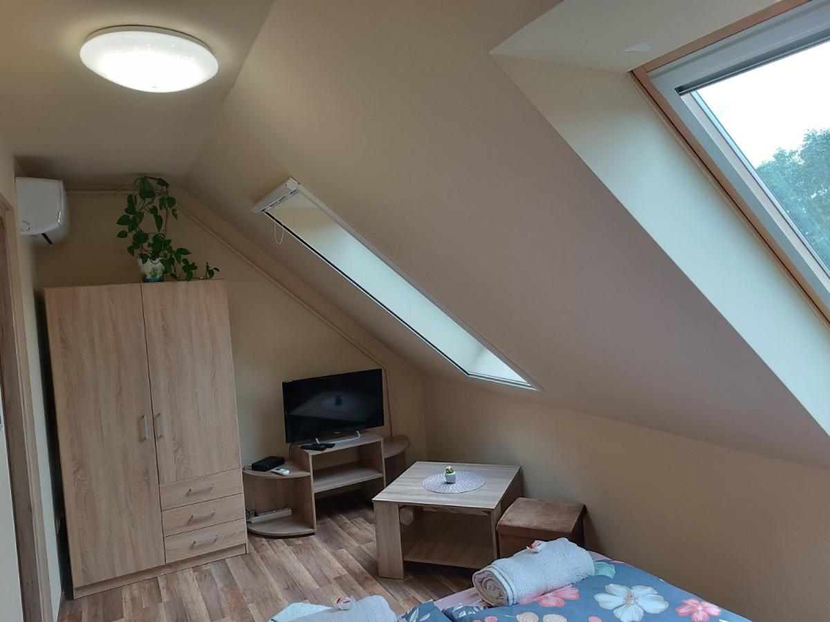 Holt-Tisza Vendeghaz Hotel Szeged Bagian luar foto